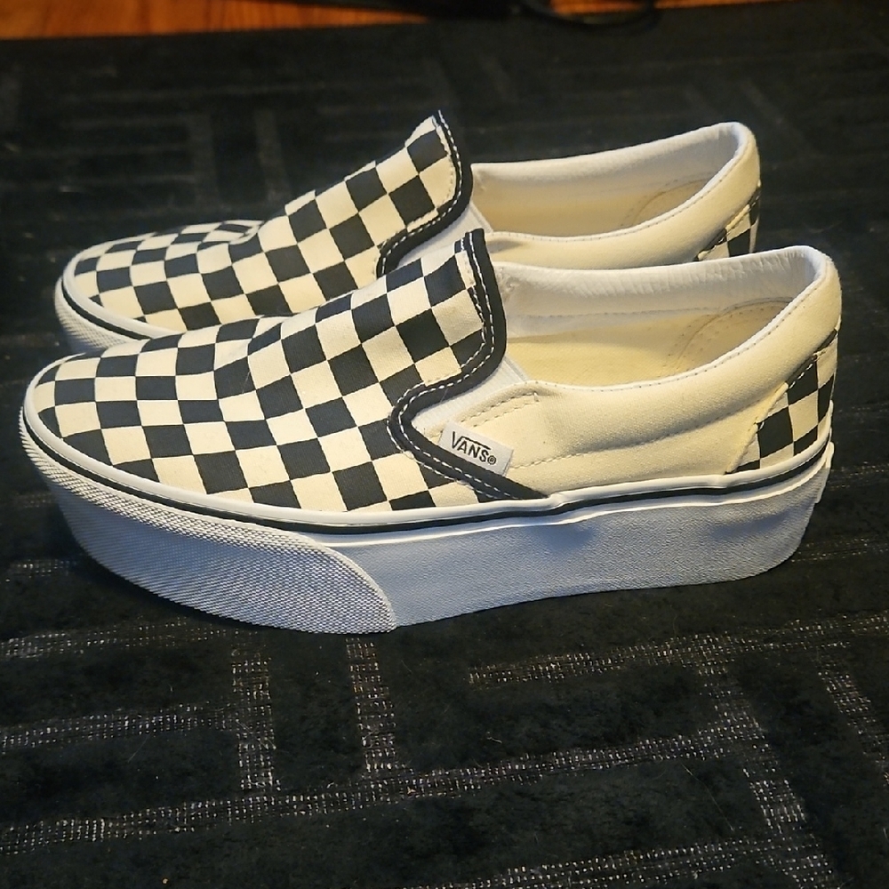 Vans Women's Black and White Checkered Stackform Sneakers - Picture 2 of 4